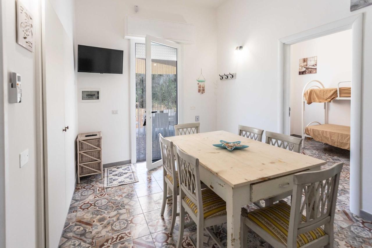 Villetta Andrea A Due Passi Dalla Sabbia - Apulia Home Torre San Giovanni Ugento Exterior foto